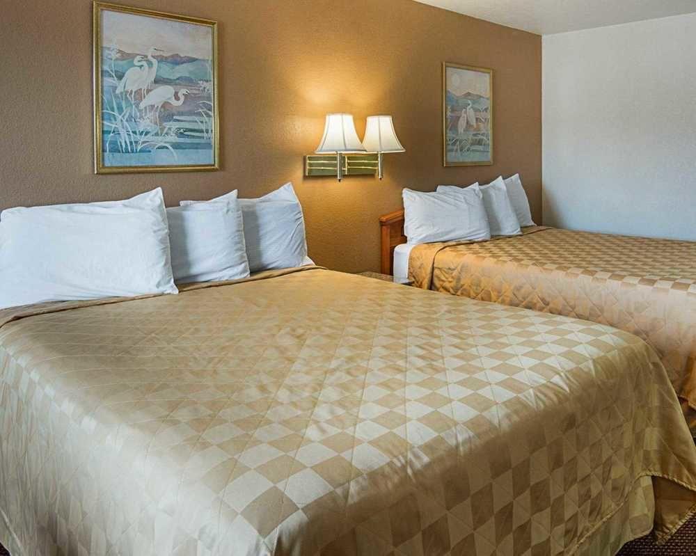 Red Roof Inn Nacogdoches Extérieur photo