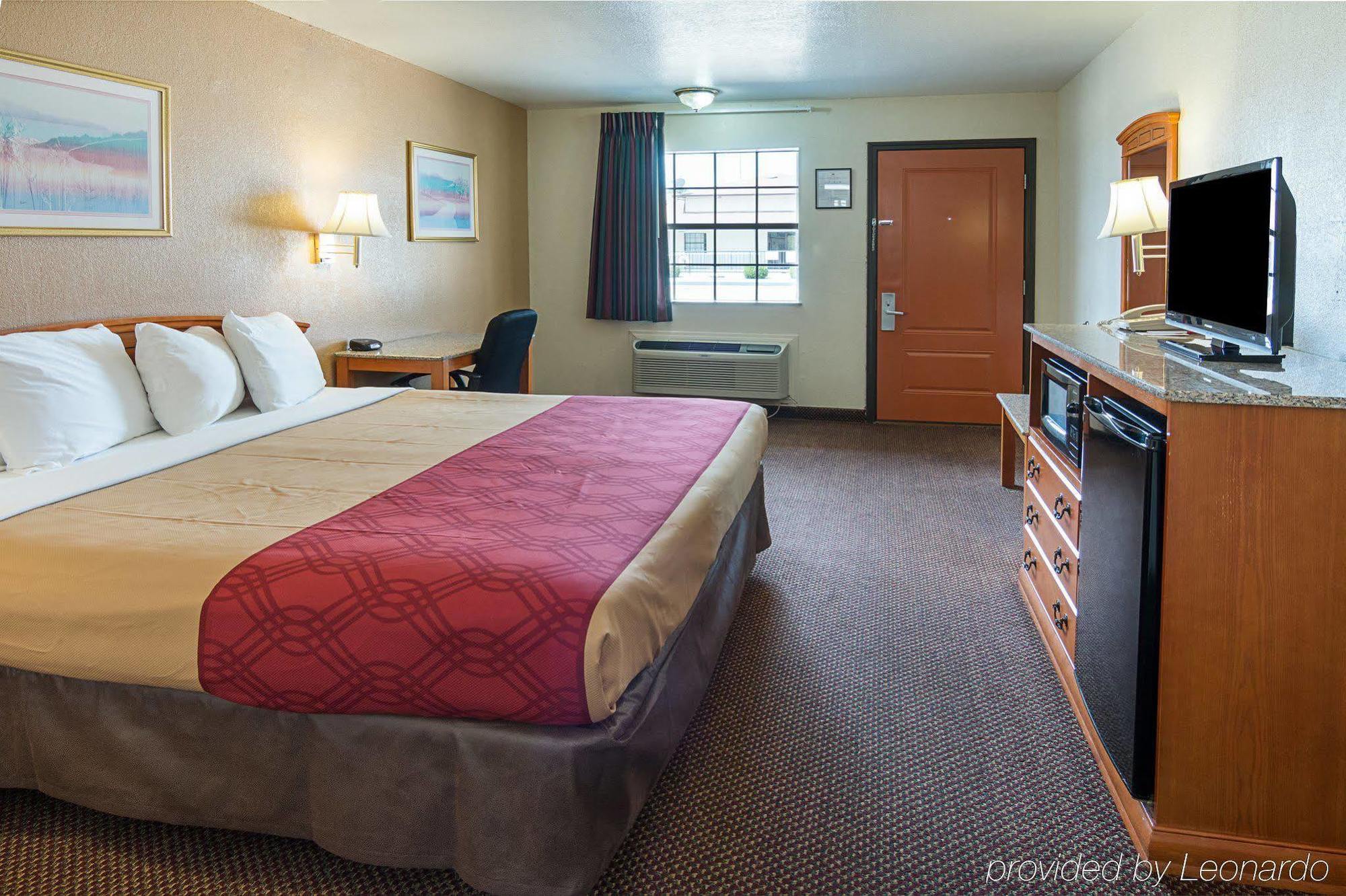 Red Roof Inn Nacogdoches Extérieur photo